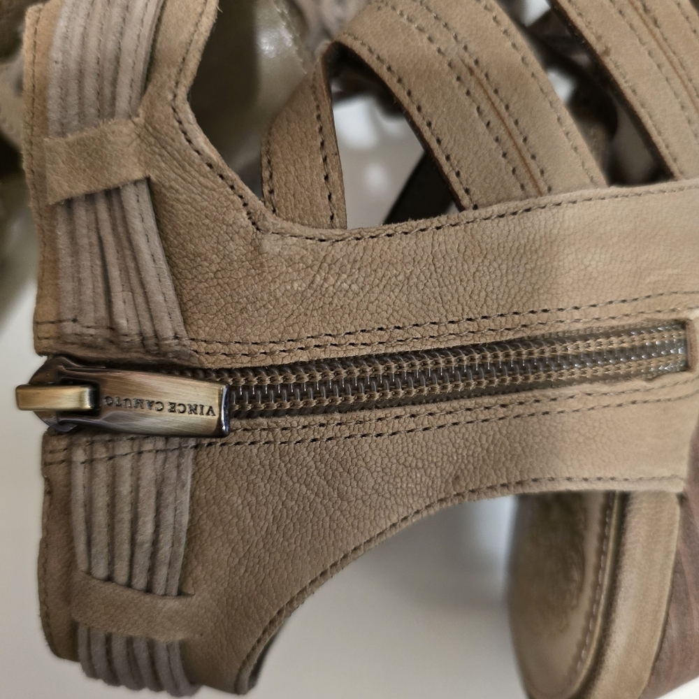 VINCE CAMUTO Tan Chunky Heel Laceup Sandals Tassles Detail Zipup Sides Size 11 - Picture 7 of 17